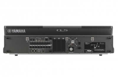 CL5 Цифровой концертный микшерный пульт, DANTE; 72 канала микширования (8 аналог. вх. в консоли остальные по сети Dante), 24 микс. шины, 8 матричных каналов, интерфейс Centralogic и сенсорный дисплей, 32 графический EQ, ШхВхГ 1053х299х667 мм, 36кг
